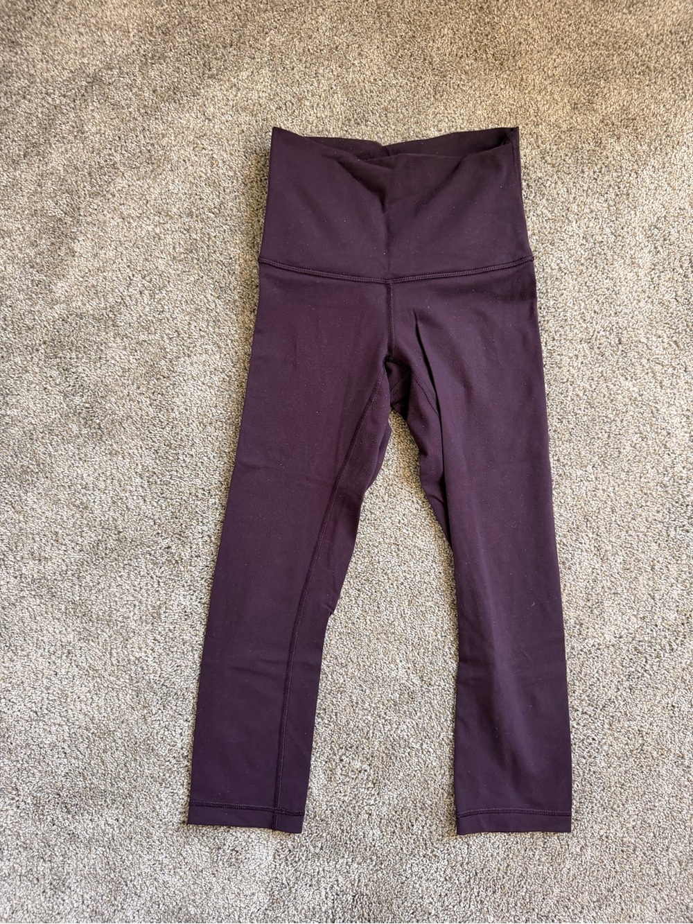 Original lululemon wunderunder - Deep Plum